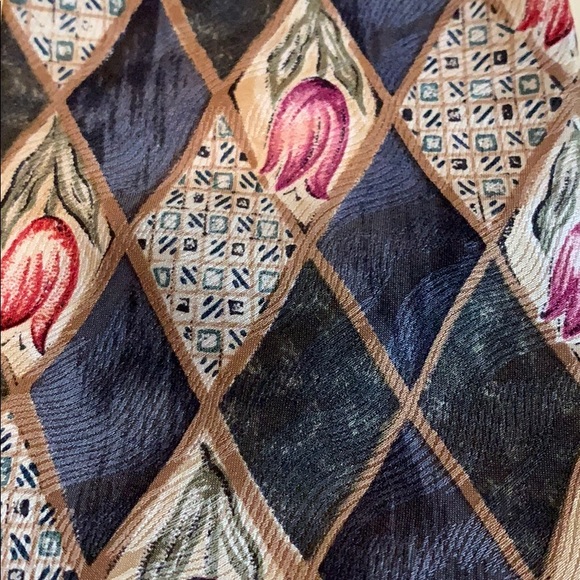 Bill Robinson Men’s Silk Necktie - Picture 6 of 9